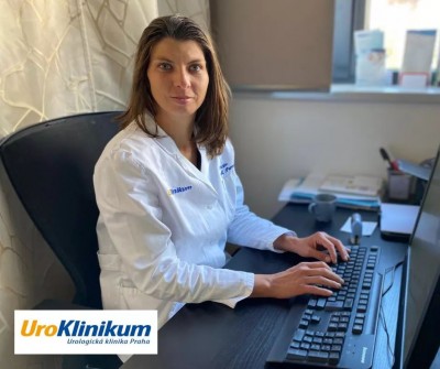 „V UroKlinikum využíváme pro cystoskopické vyšetření žen špičkový jemný a přesný cystoskop,“ říká MUDr. Monika Purmová z UroKlinikum.